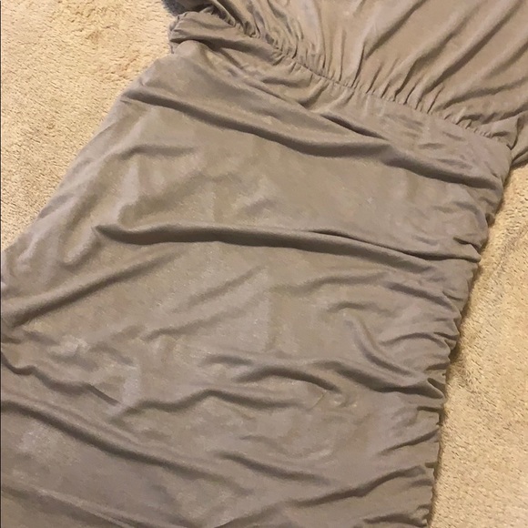 Mini dress with sheer shoulders - Picture 4 of 6